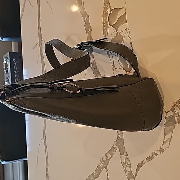 Vincent Camuto cross bodybag!! - Picture 3 of 5